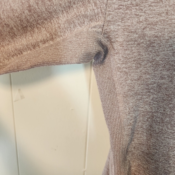 Athleta Uptempo II Hoodie Cowl Neck  Activewear top Size Small heathered mauve - Picture 9 of 15